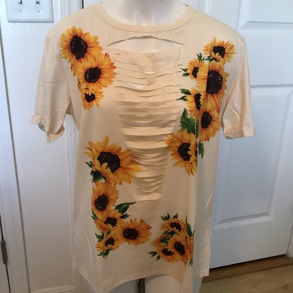 Tops - Picture 4 of 8